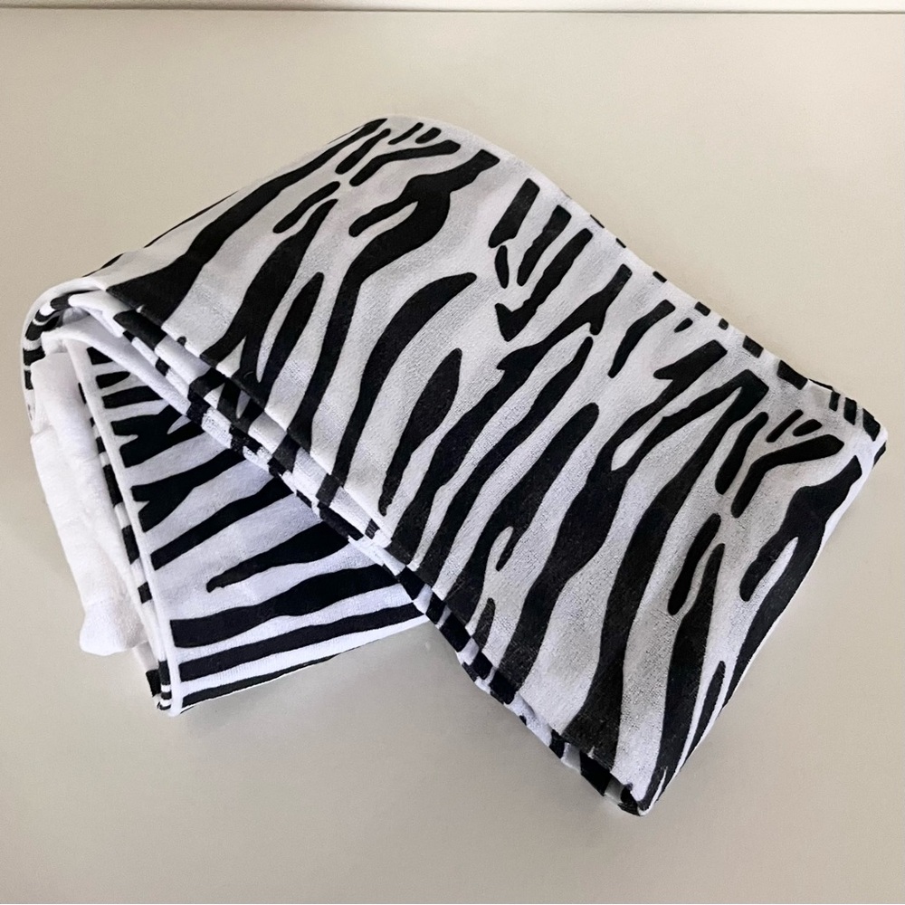 NWOT Zebra print stockings - Picture 7 of 16